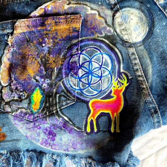 Upcycled Denim Shorts Unique Skater Streetwear Y2K Painted Embroidered Art Wear - Picture 11 of 11